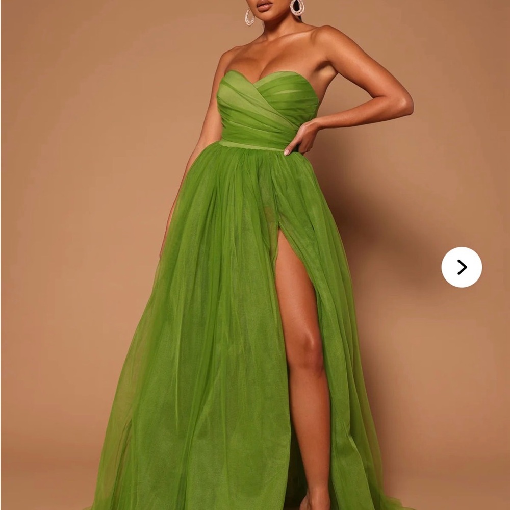 Fashion Nova Strapless Green Dress